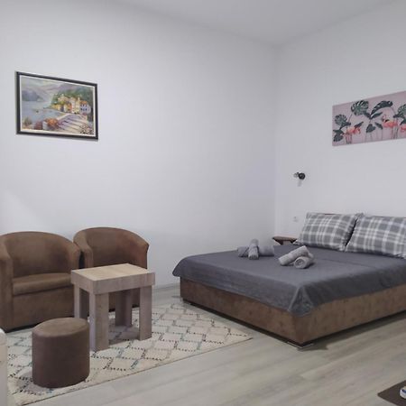 Lotus House Apartment Zrenjanin Exterior photo