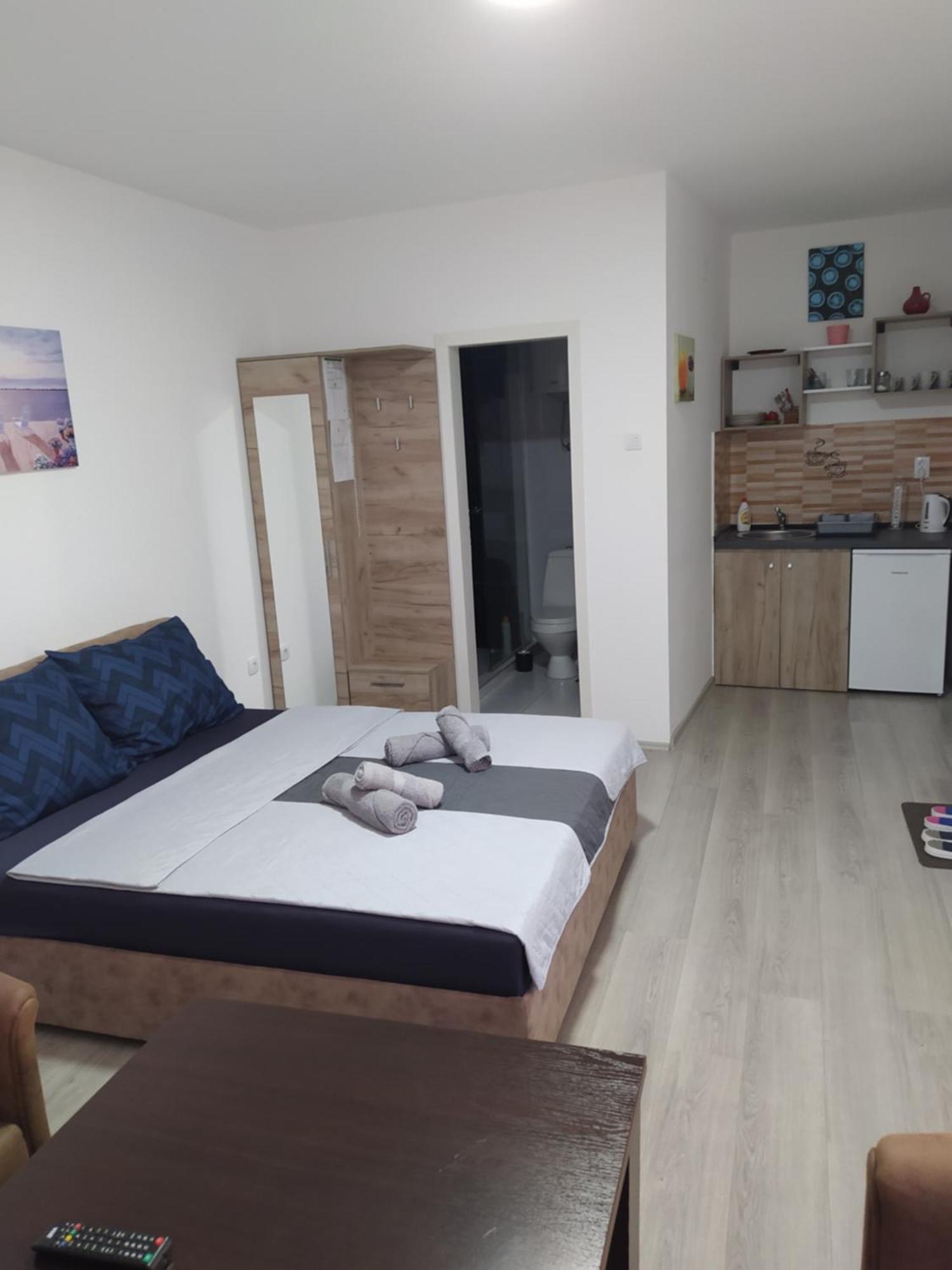Lotus House Apartment Zrenjanin Exterior photo